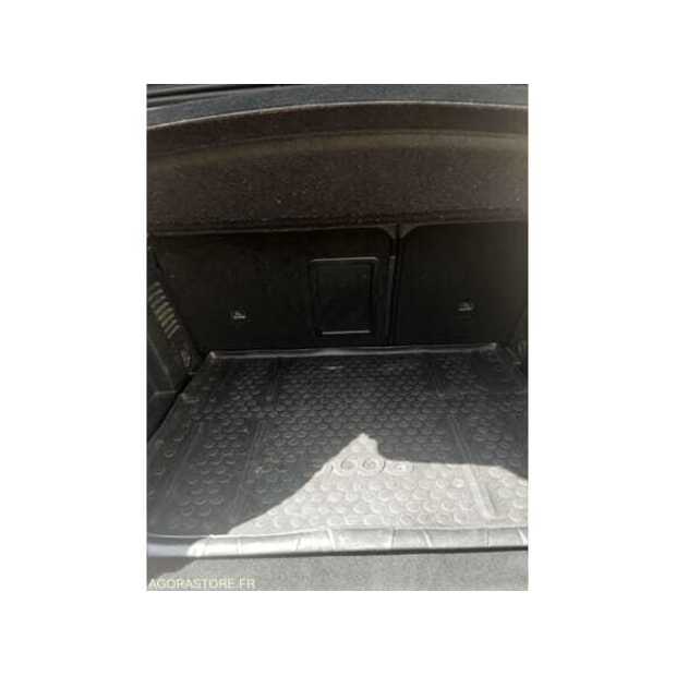 2018 Peugeot 3008-49061629