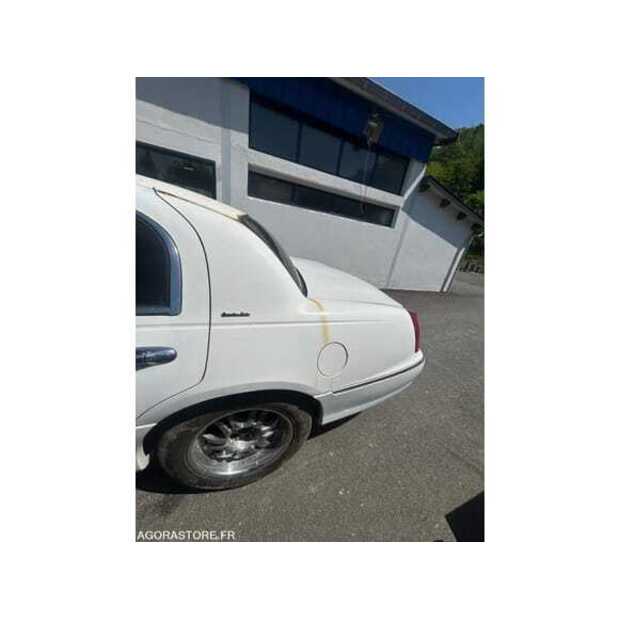 2000 لينكولن Town Car-49061669