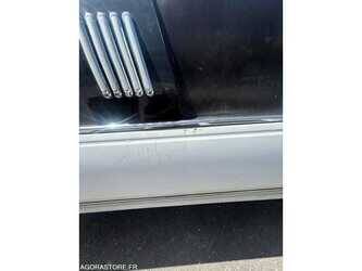 2000-lincoln-town-car-1486952-49061673