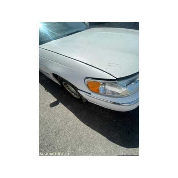 2000 لينكولن Town Car-49061678