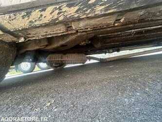 2000-lincoln-town-car-1486952-49061686