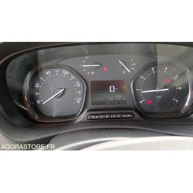 2021 Opel ZAFIRA-49061751