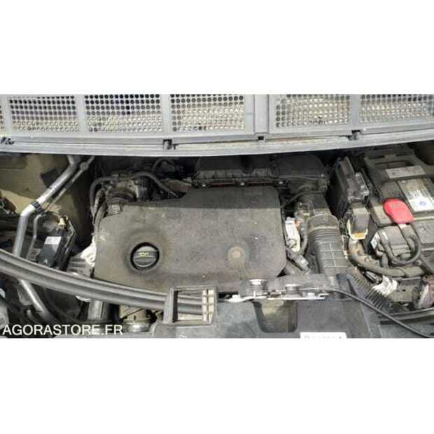 2021 Opel ZAFIRA-49061755