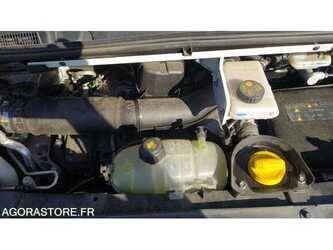 2019-renault-traffic-1486961-49061775