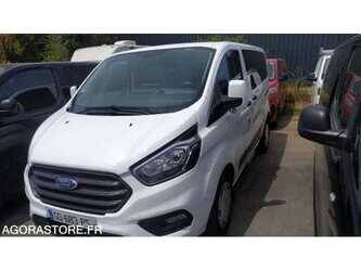 2021-ford-custom-1486962-49061790