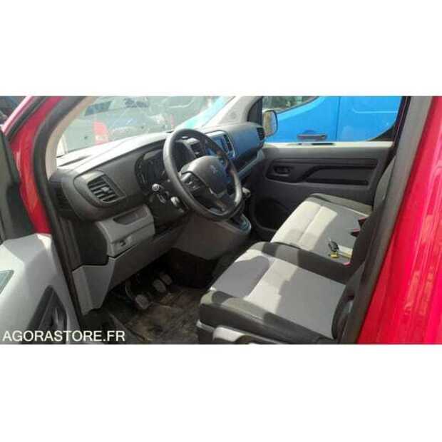 2020 Peugeot Expert-49061801