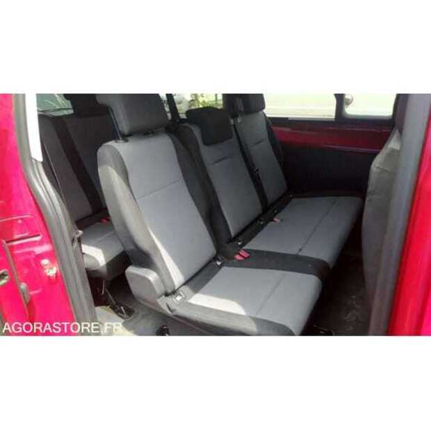 2020 Peugeot Expert-49061803