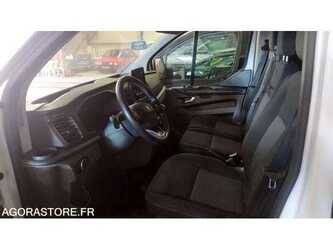 2021-ford-custom-1486965-49061835