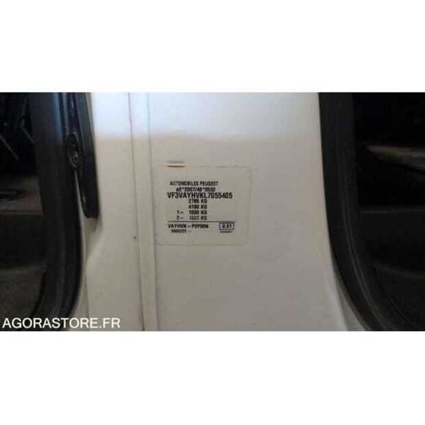 2020 Peugeot Expert-49061874