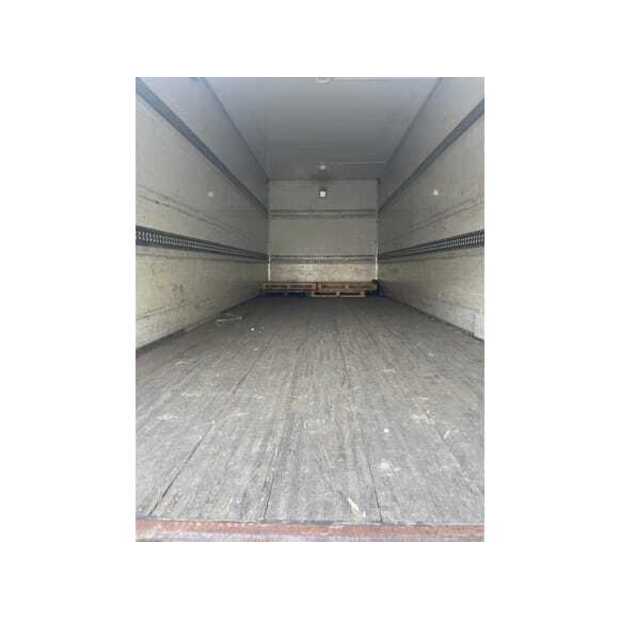 Renault D16-49069888