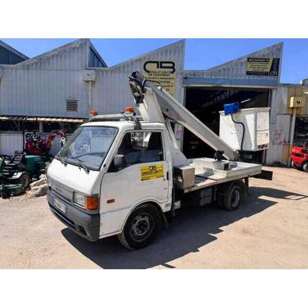 MAZDA BONGO-49069979