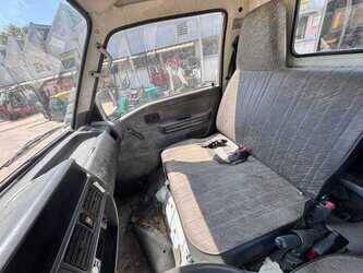 mazda-bongo-49069988