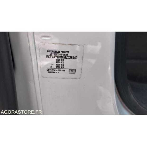 2021 Opel ZAFIRA-49070035