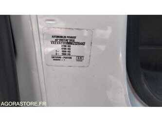 2021-opel-zafira-1487188-49070035