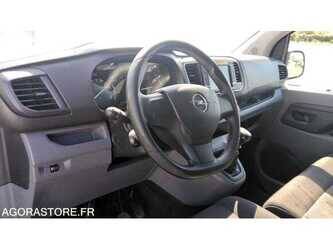 2021-opel-zafira-1487189-49070055