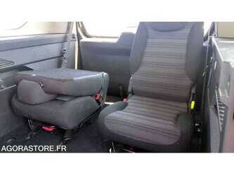2025-peugeot-3008-49070128