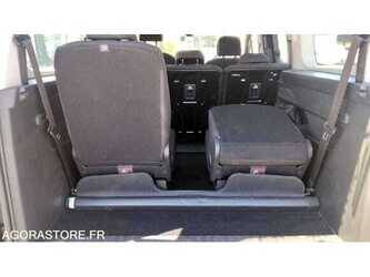 2025-peugeot-3008-49070129