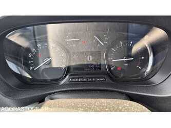 2021-opel-zafira-1487196-49070176