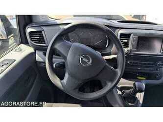 2021-opel-zafira-1487196-49070183