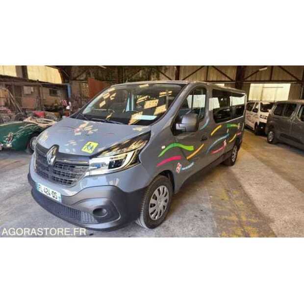 2019 Renault Traffic-49070206