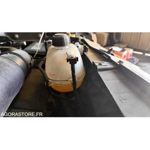 2019 Renault Traffic-49070232