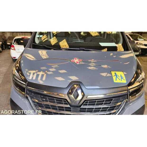 2019 Renault Traffic-49070235