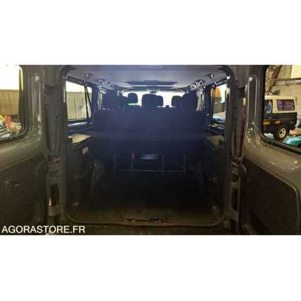 2019 Renault Traffic-49070237