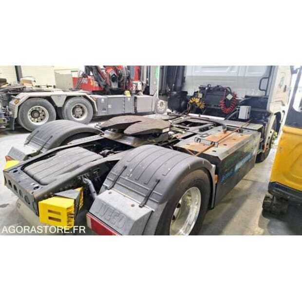 2017 ايفكو 440S42-49070282