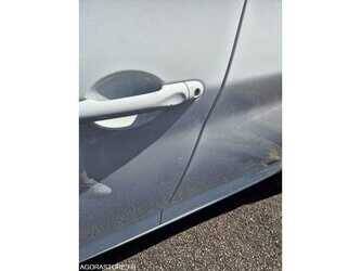 2019-renault-zoe-1487207-49070541