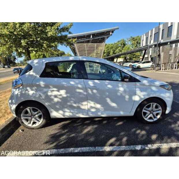 2019 Renault ZOE-49070555
