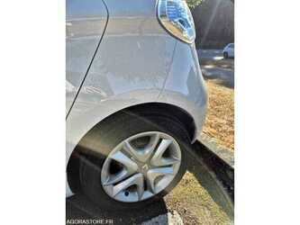 2019-renault-zoe-1487208-49070561