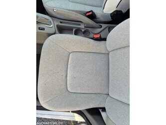 2019-renault-zoe-1487210-49070576
