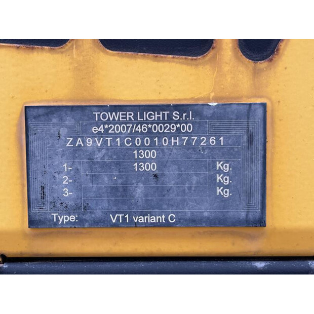 2011 تاور لايت VT1-49072072