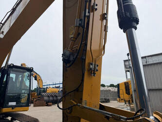 2020-caterpillar-320-1487273-49072413