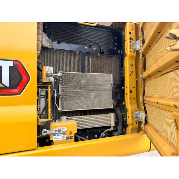 2020 Caterpillar 320-49072428