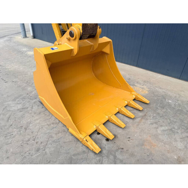 2018 Caterpillar 323-07A-49072490
