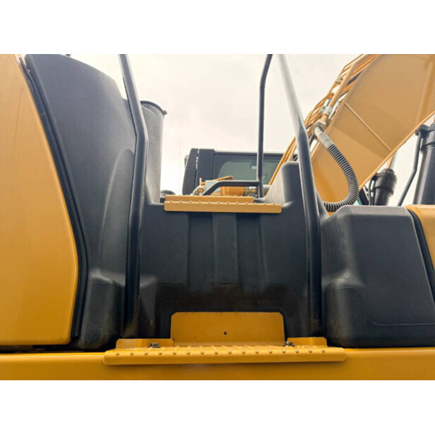 2018 Caterpillar 323-07A-49072508