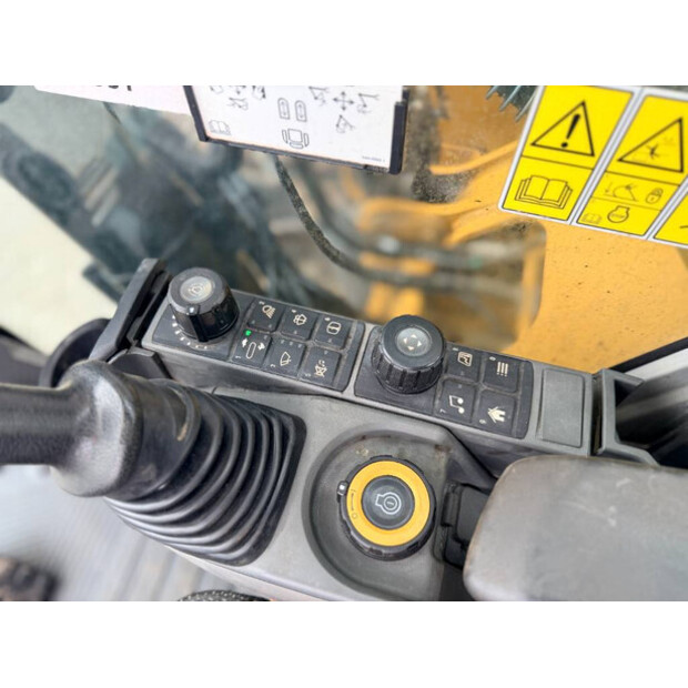 2018 Caterpillar 323-07A-49072515