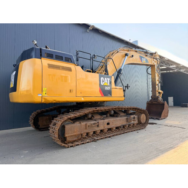 2016 Caterpillar 352F-49072630