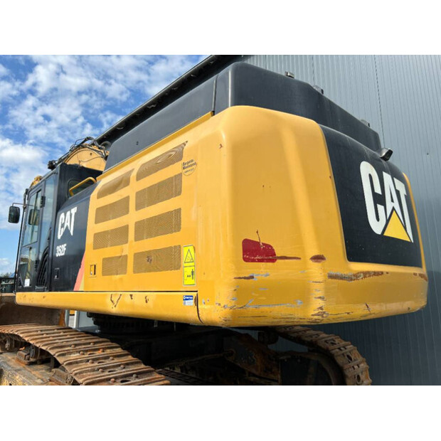 2017 Caterpillar 352F-49072687