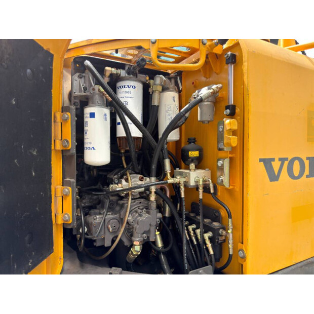 2010 فولفو ECR145CL-49073030