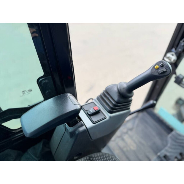 2021 كاتربيلر 301.8-49073089