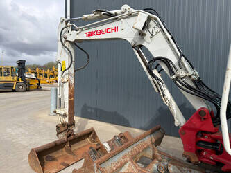 2017-takeuchi-tb230-1487289-49073189