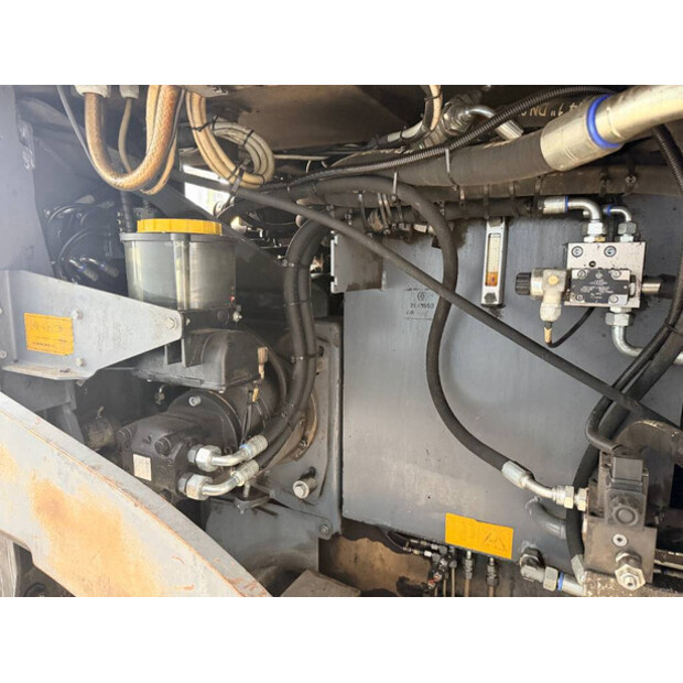 2011 VOGELE Super 1600-2-49073597