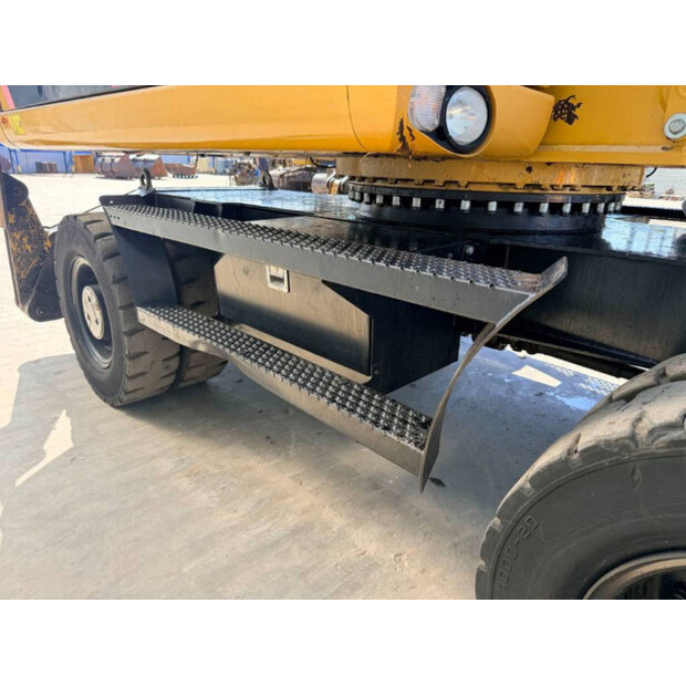 2011 Caterpillar M322D MH-49073838