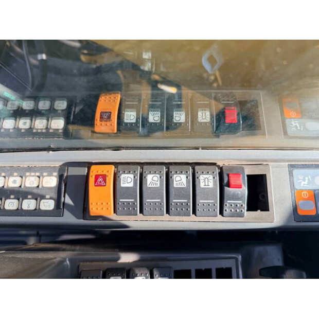 2011 Caterpillar M322D MH-49073840