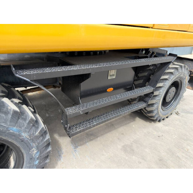 2015 Caterpillar M318F-49073869
