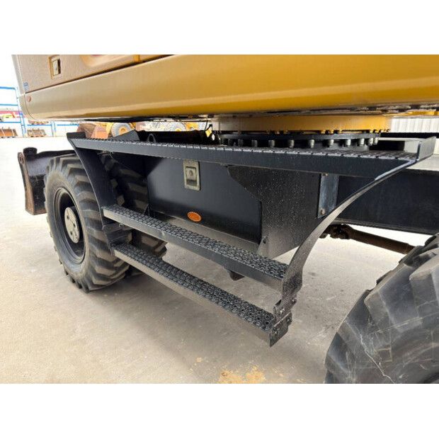 2015 Caterpillar M318F-49073870