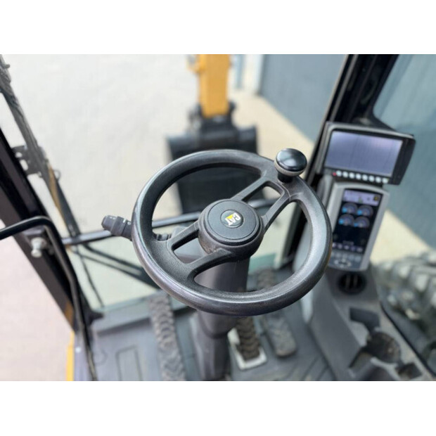2015 Caterpillar M318F-49073890