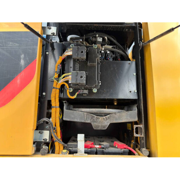 2015 Caterpillar M318F-49073921